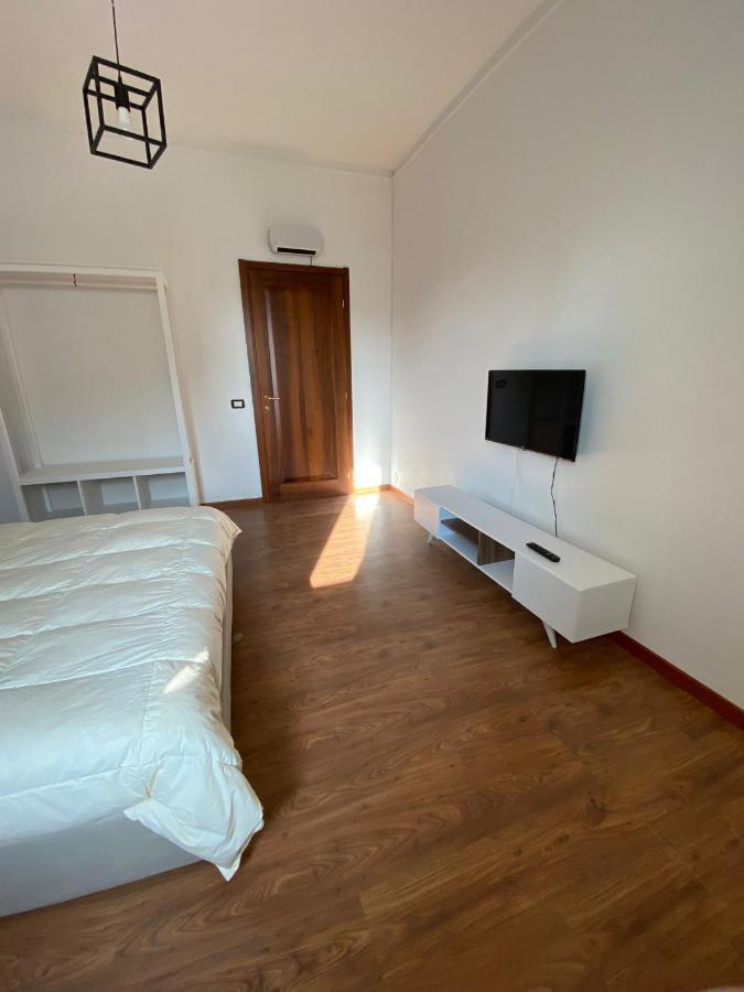 Hlux Oi Affiₜₜacaₘere Hotel เปียเชนซา ภายนอก รูปภาพ